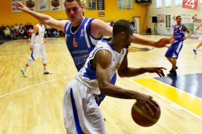 Ilustračný obrázok k článku Čaká ho veľký návrat? Basketbalista Branislav Tomek (30) už trénuje!