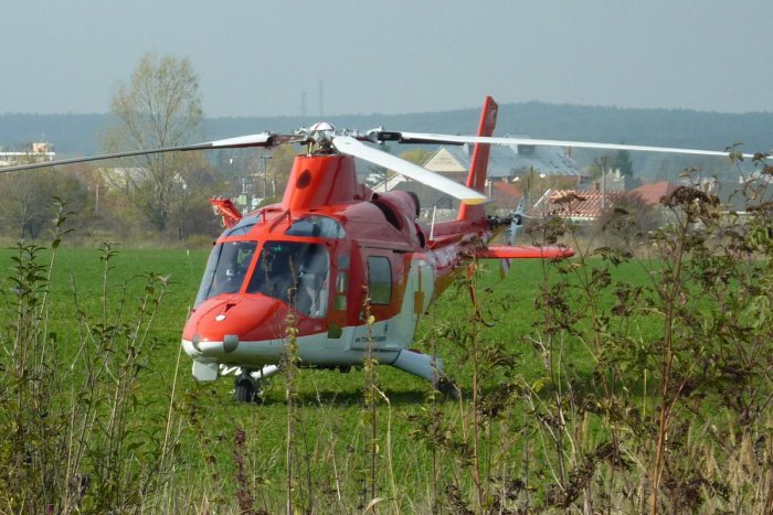 Ilustračný obrázok k článku Záchranári v akcií pri nehode na ceste: Zraneného muža (38) previezli do nemocnice vrtuľníkom
