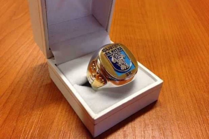 Ilustračný obrázok k článku Vzácne prstene majstrov: HK Nitra má pre fanúšikov nevšedný suvenír