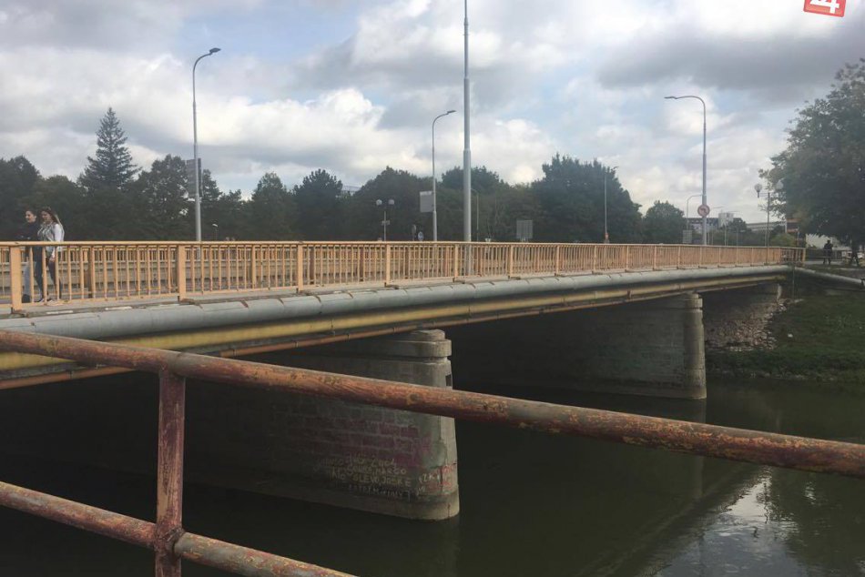 Ilustračný obrázok k článku Rekonštrukcia Univerzitného mosta v Nitre: Posúva sa na rok 2018