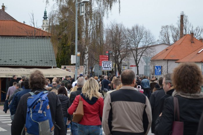 Ilustračný obrázok k článku Nitrania vyšli do ulíc: FOTO z protestného pochodu za slušné Slovensko