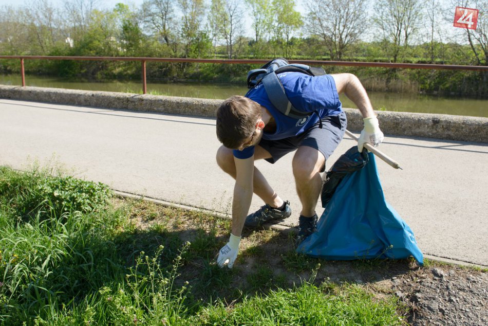 Ilustračný obrázok k článku FOTO: Dobrovoľníci vyzbierali odpad z brehov rieky Nitry