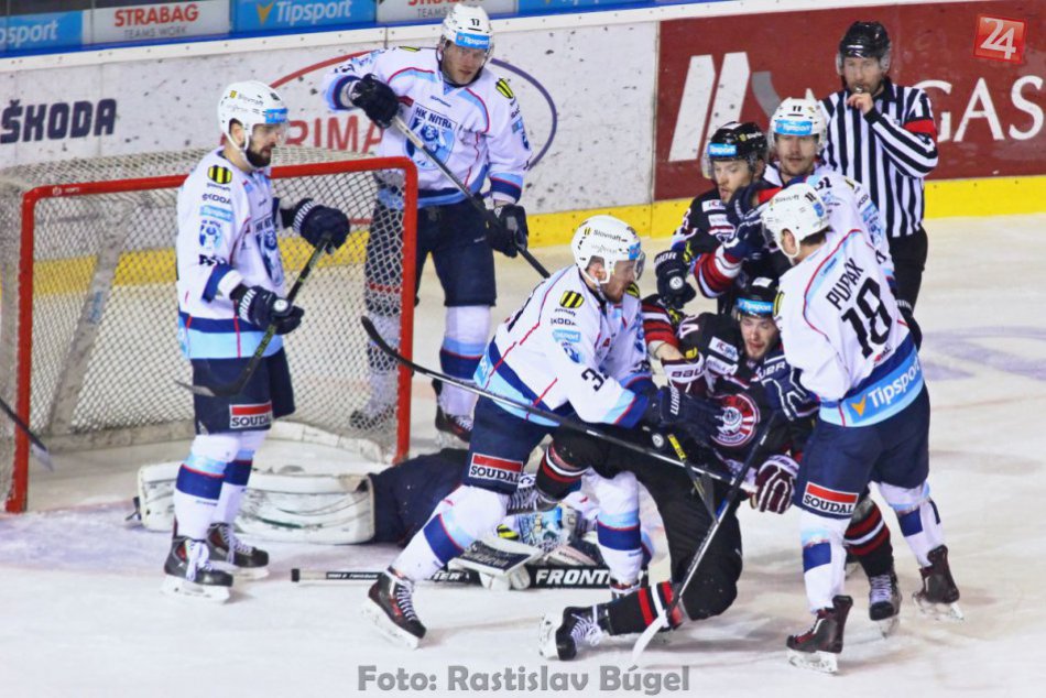 FOTO: HK Nitra - HC 05 Banská Bystrica (2. zápas finále)