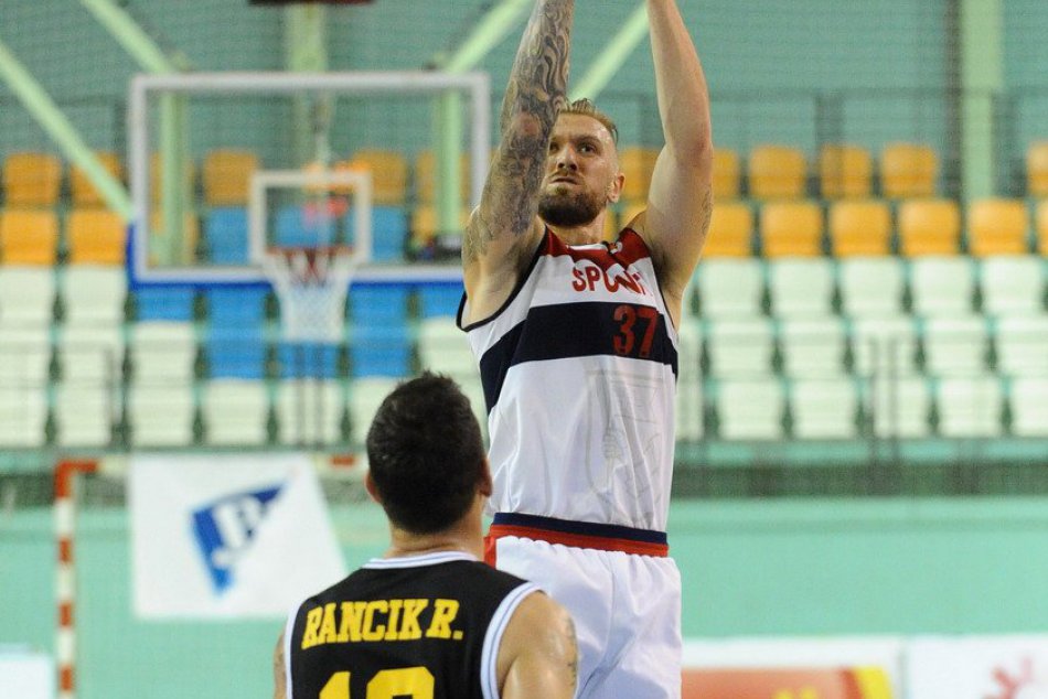 FOTO: Basketbalisti spod Zobora s ďalšou prehrou, podľahli súperovi z Bratislavy