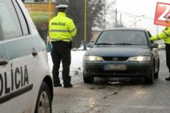 Ilustračný obrázok k článku Nitrianskych motoristov opäť môže čakať prekvapenie od policajtov: Všetky dôležité info vo VNÚTRI!
