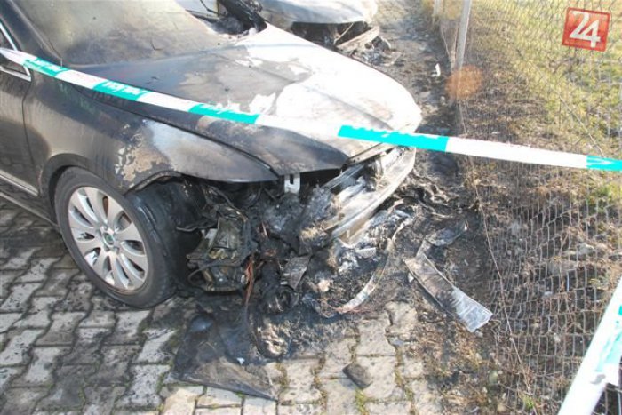 Ilustračný obrázok k článku Na Tríbečskej v Topoľčanoch zhorelo auto. Úradoval podpaľač?