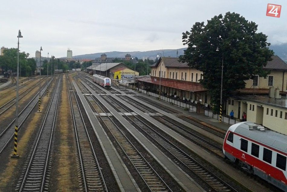 Ilustračný obrázok k článku Z Nitry do Bratislavy za 60 minút? Železnice plánujú priamu trať do Trnovca nad Váhom