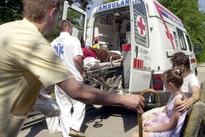 Ilustračný obrázok k článku Horúčavy robia problémy: V Nitrianskom kraji ratovali záchranári 23 pacientov