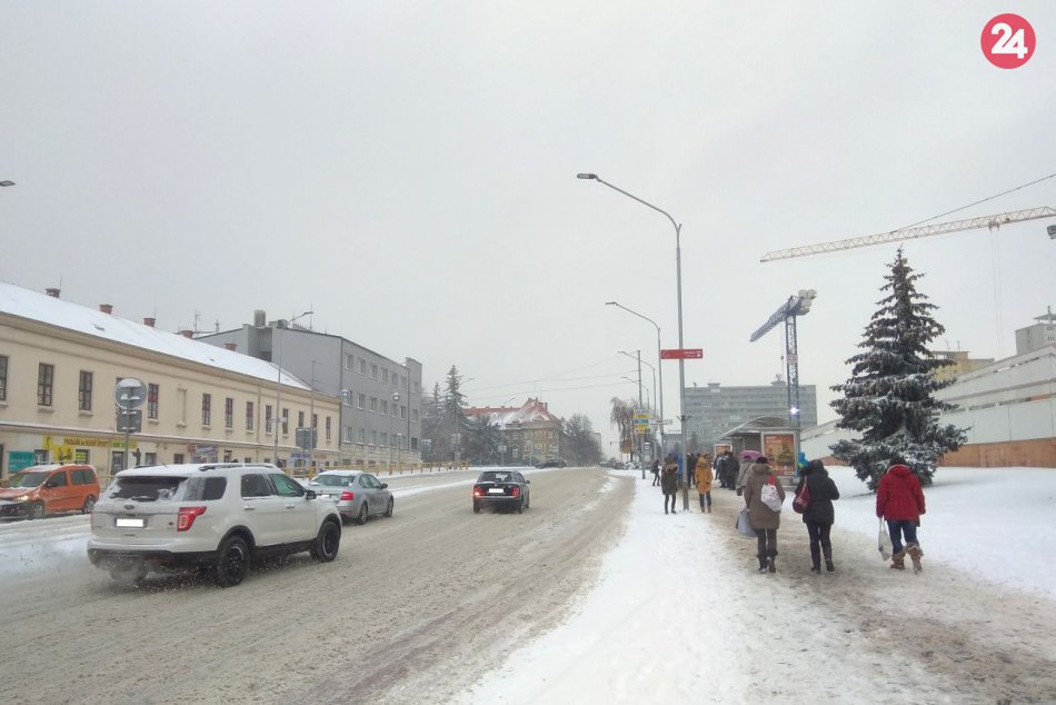 Ilustračný obrázok k článku Mesto Nitra hľadá ľudí na zimnú údržbu: Občanom zaplatí za odpratávanie snehu