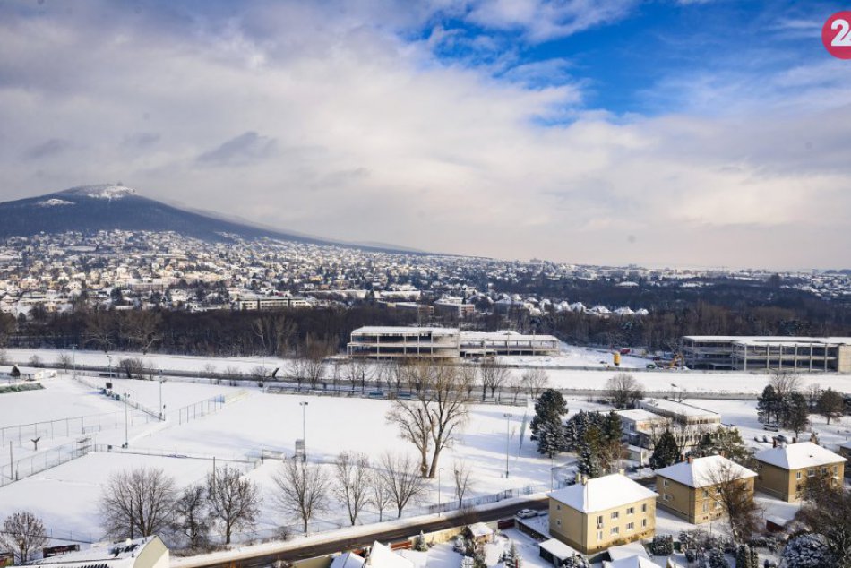 Ilustračný obrázok k článku Zimná idylka v Nitre: Mesto pod Zoborom pokryla snehobiela perina, FOTO