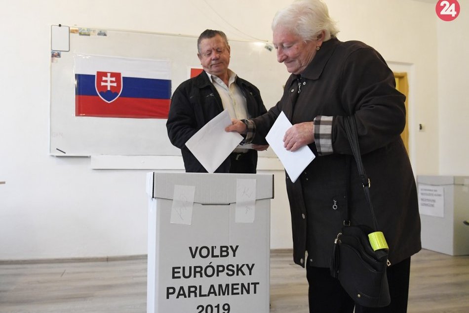 Ilustračný obrázok k článku V okrese Nitra hlásia volebné komisie nízku účasť: Volia hlavne starší obyvatelia