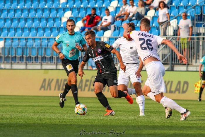 Ilustračný obrázok k článku Štvrťfinále Slovnaft Cupu: Nitra sa predstaví v regionálnom derby!