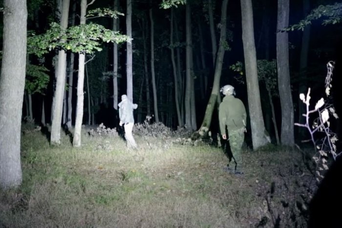 Ilustračný obrázok k článku Záhadný Tribeč opäť prekvapuje: Zdá sa, že pátrači neboli v lese sami!
