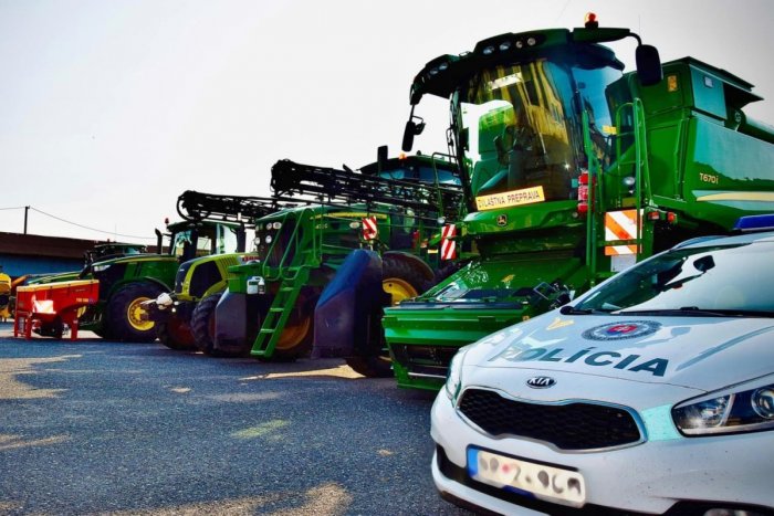 Ilustračný obrázok k článku POZOR na krádeže v Nitrianskom kraji: Zlodeji sa zameriavajú na GPS z traktorov!