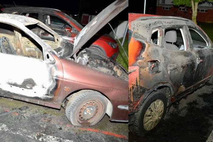 Ilustračný obrázok k článku Mladík hodil do Renaultu HORIACU deku: Požiar zničil dve autá, FOTO